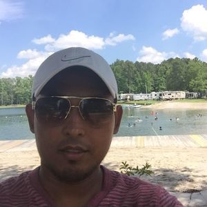 Meet your Posher, Javier